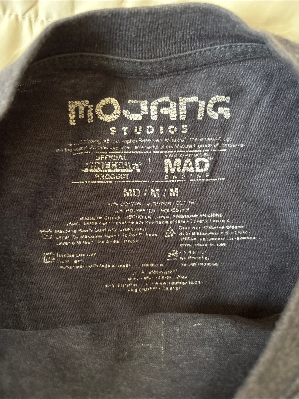 Mojang Minecraft Kids' Navy 'Happy Holidays' Long-Sleeve Graphic Tee Wreath Game - Picture 2 of 4